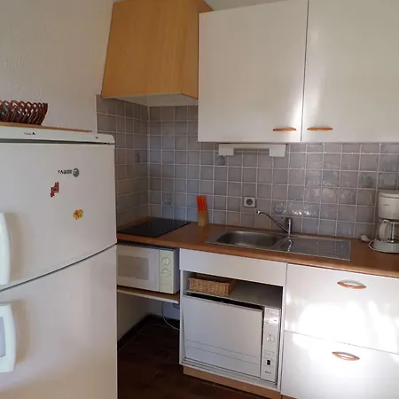 Apartment Avec Piscine, Parking Prive, Proche - Motte - Fr-1-328-179 *